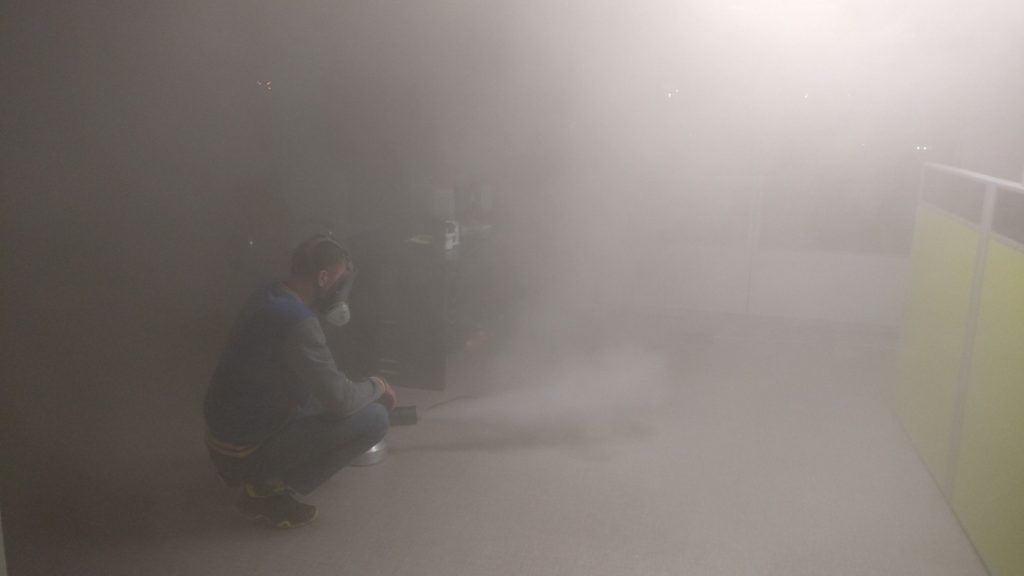 Сухой туман от запахов. Обработка сухим туманом в Пскове.